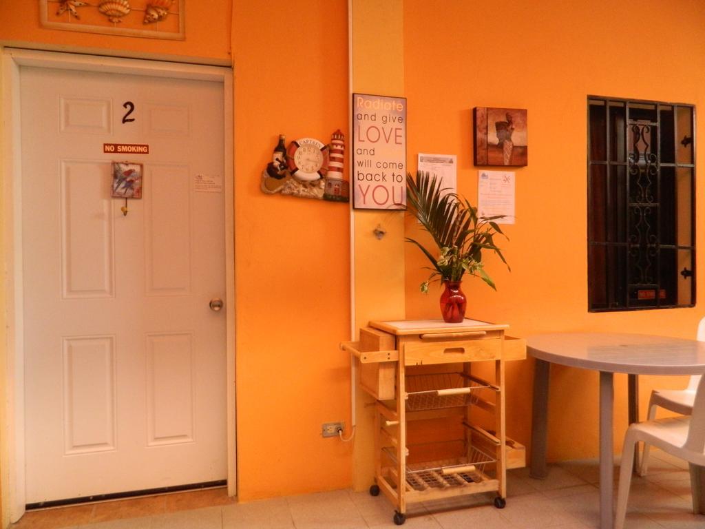 Bella Sombra Guest House Downtown Belize City Chambre photo