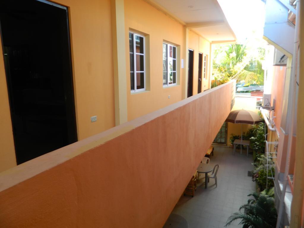 Bella Sombra Guest House Downtown Belize City Chambre photo