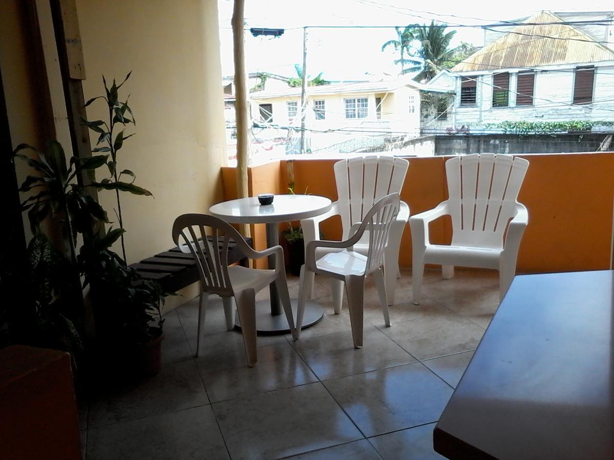 Bella Sombra Guest House Downtown Belize City Extérieur photo