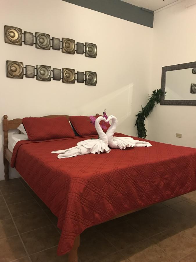 Bella Sombra Guest House Downtown Belize City Extérieur photo